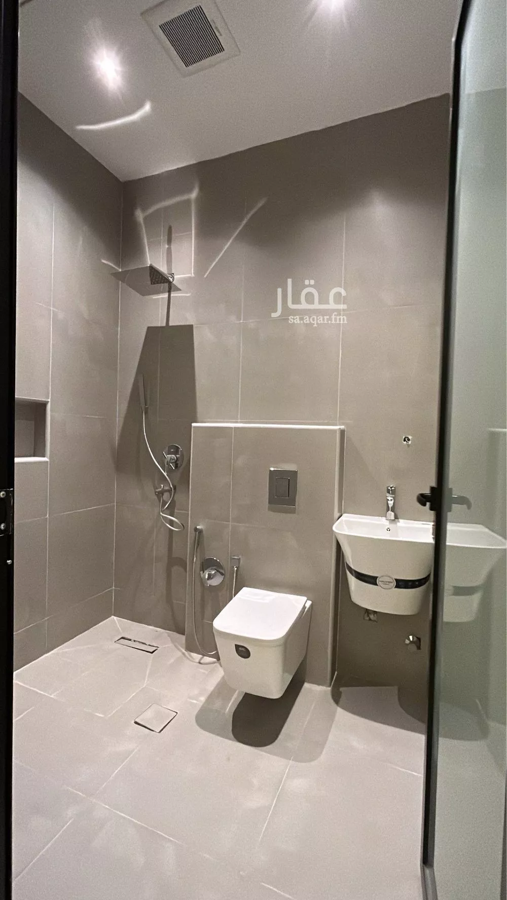فيلا 4 غرف في النرجس 21
