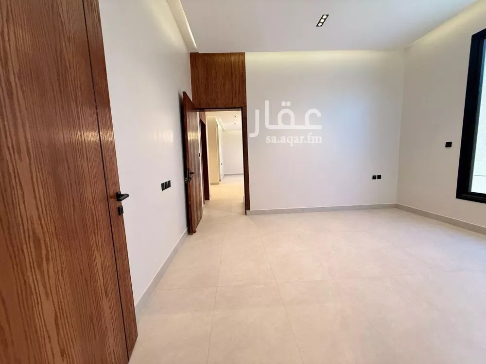 6 bedroom apartment in Al Rimal 14