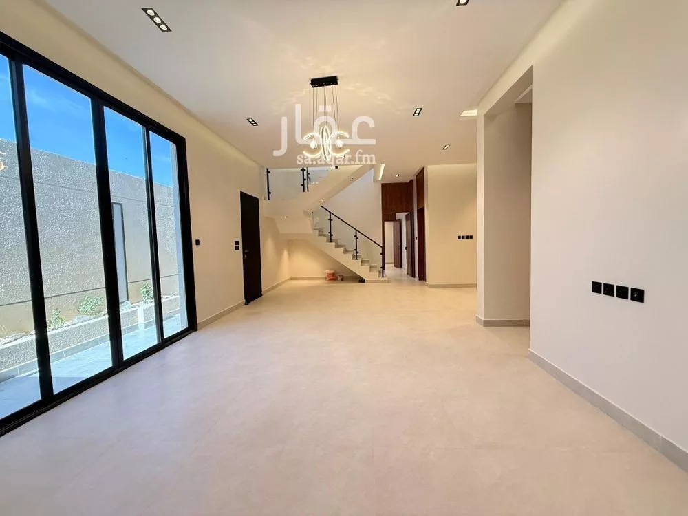 6 bedroom apartment in Al Rimal 6