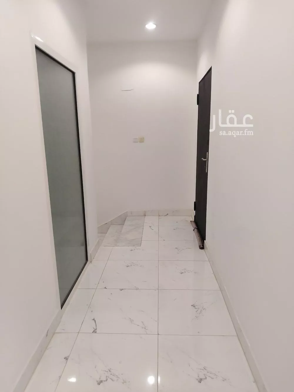 فيلا 4 غرف في العارض 11