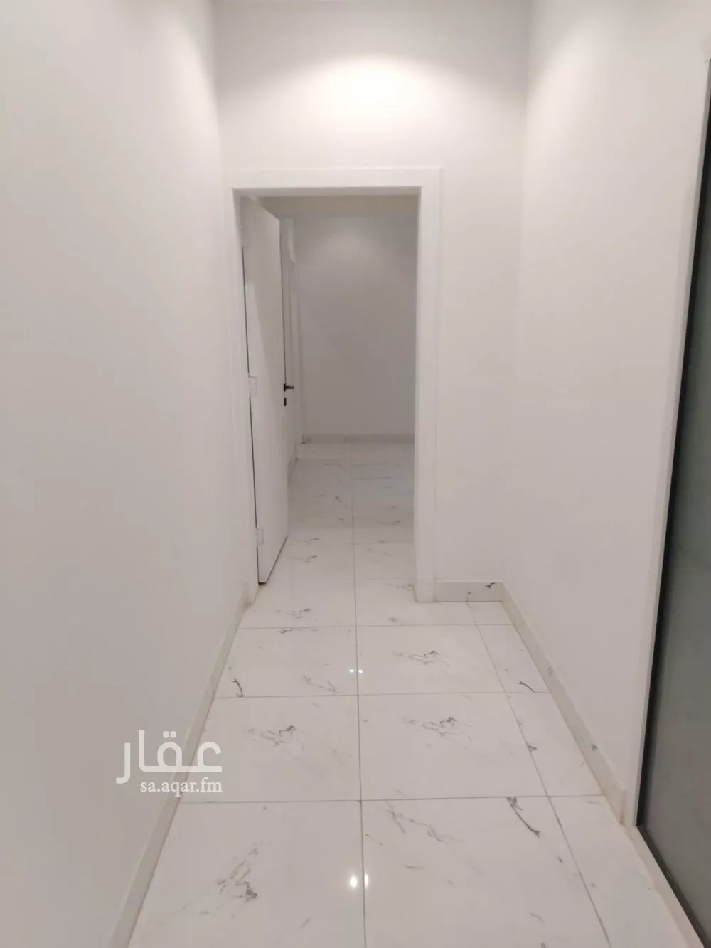 فيلا 4 غرف في العارض 20
