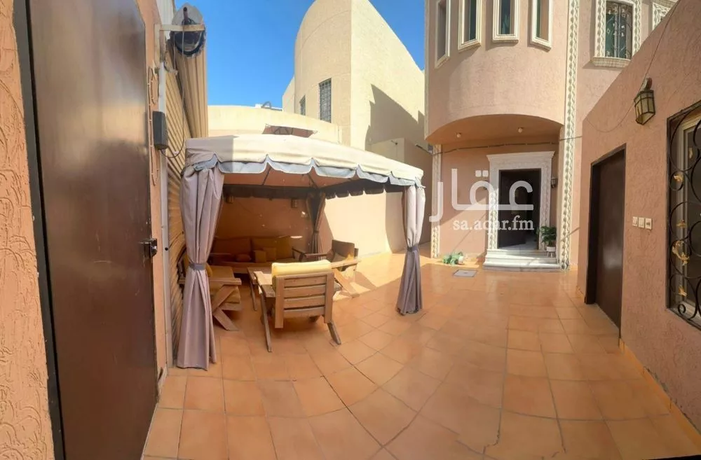 7 bedroom villa in Al Yasmin 2