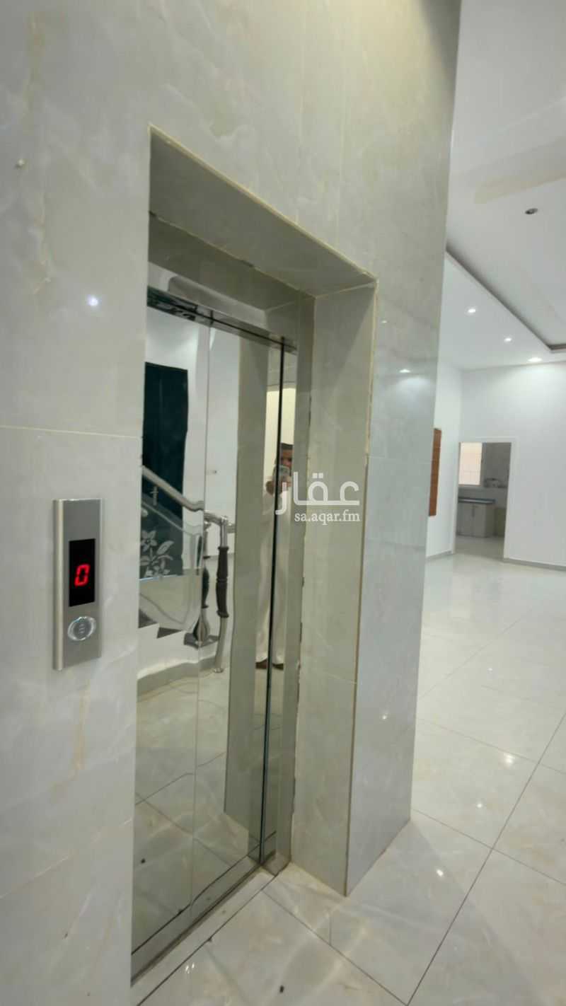 5 bedroom villa in Al Malqa, Riyadh 5