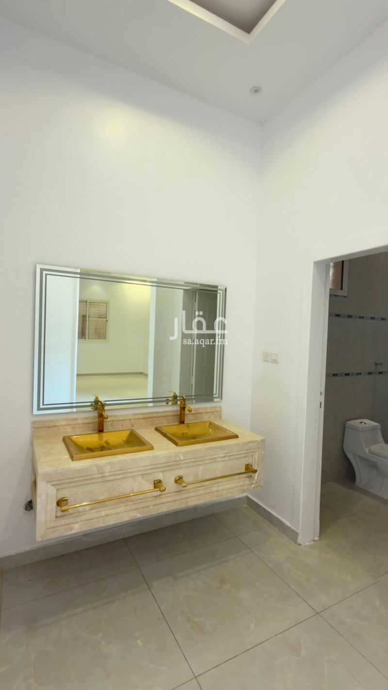 5 bedroom villa in Al Malqa, Riyadh 11