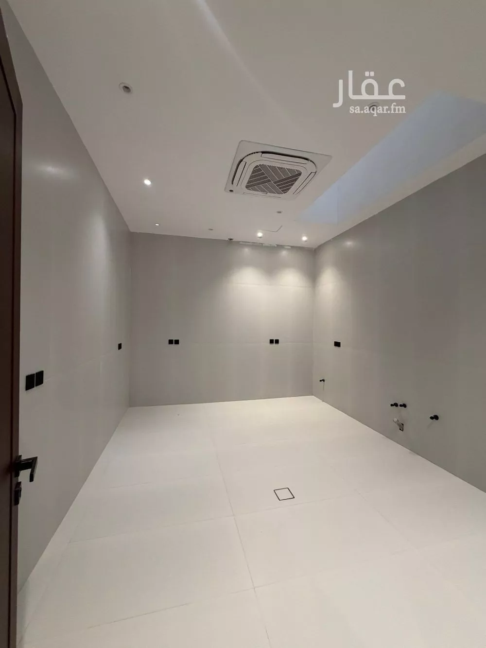 6 bedroom villa in Al Mahdiyyah 14