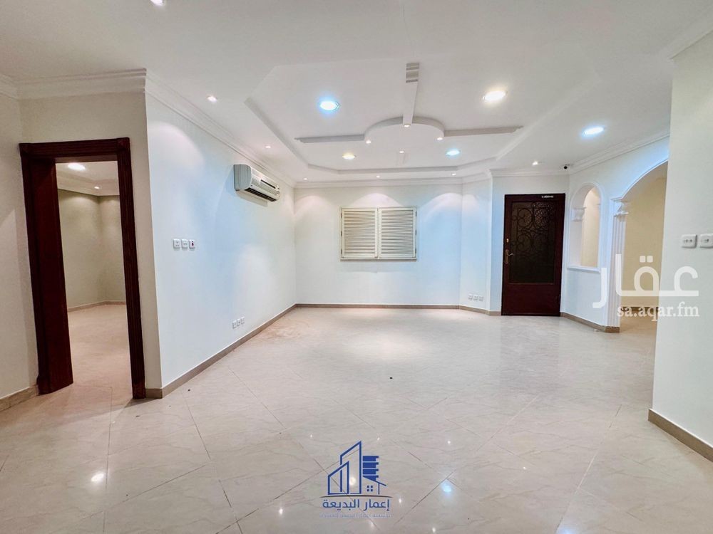 9 bedroom villa in Dhahrat Al Badiah, Riyadh 24