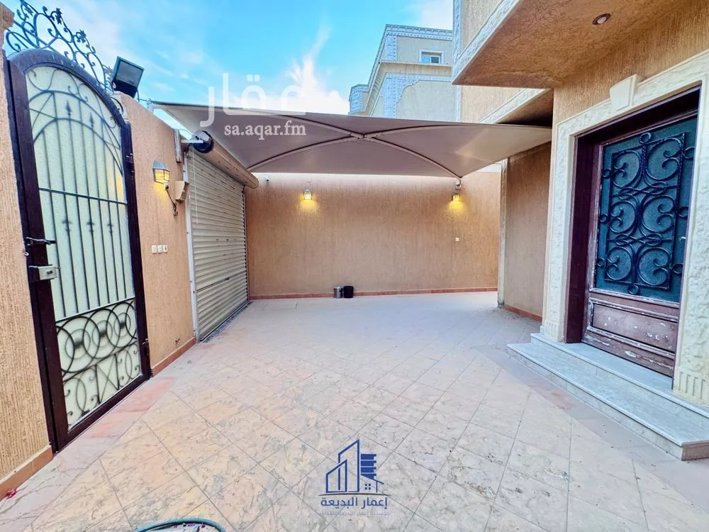 9 bedroom villa in Dhahrat Al Badiah 11