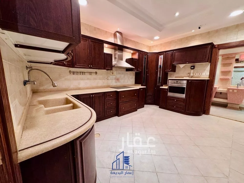 9 bedroom villa in Dhahrat Al Badiah 23