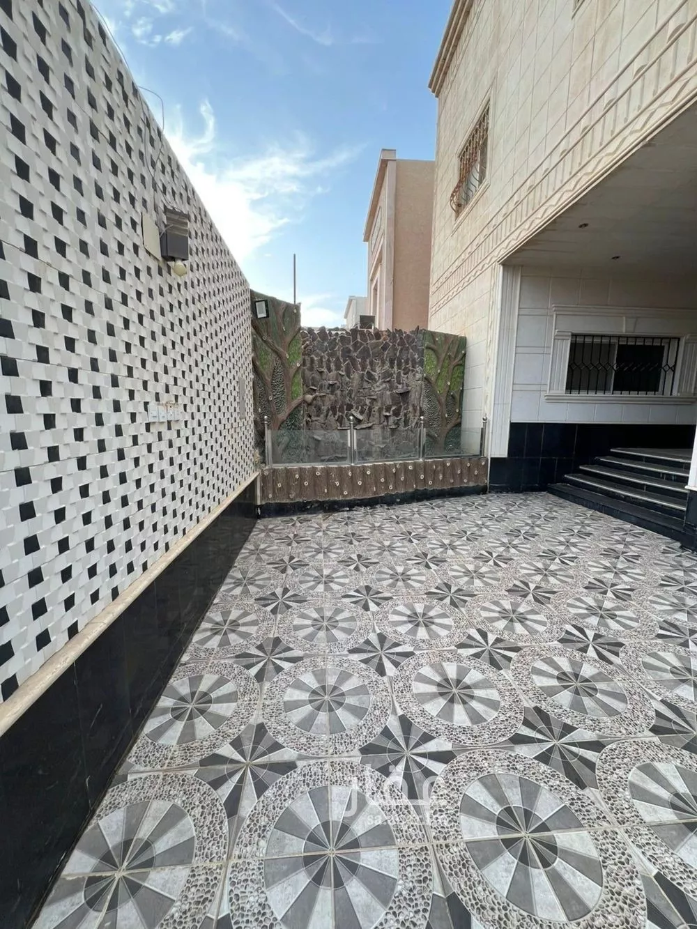 فيلا 16 غرف في طويق 18