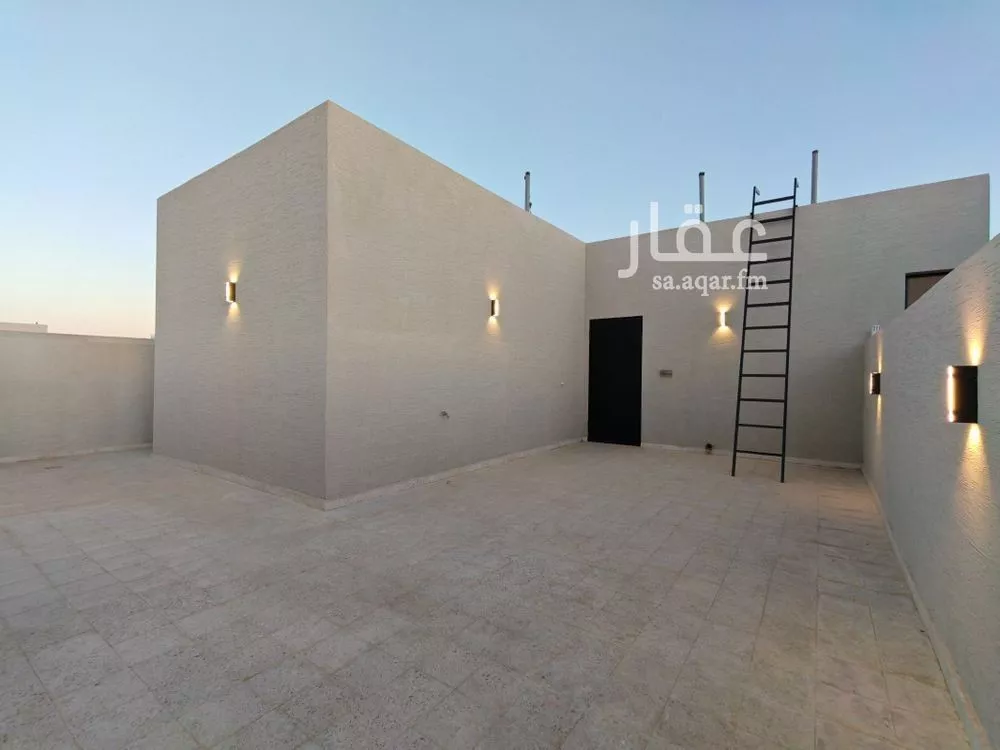5 bedroom villa in Al Rimal 19