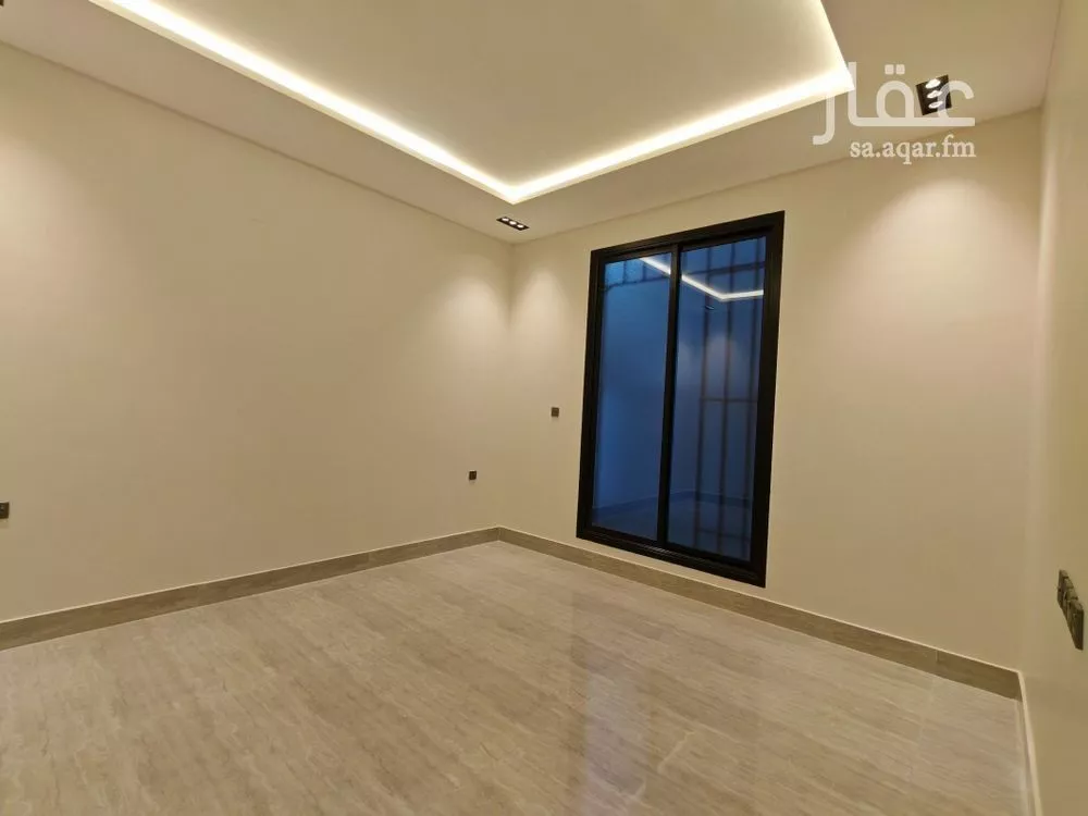 5 bedroom villa in Al Rimal 3