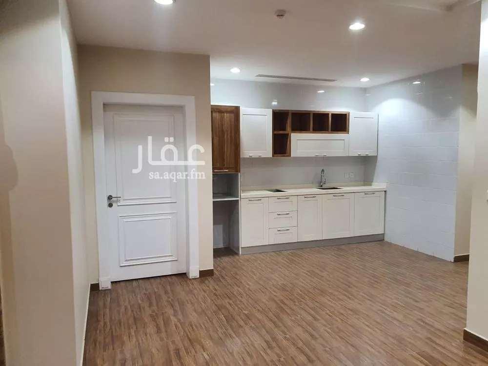 8 bedroom villa in Al Munsiyah 13