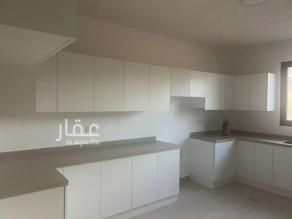 6 bedroom villa in Sidrah 5
