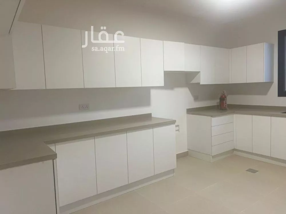 6 bedroom villa in Sidrah 10