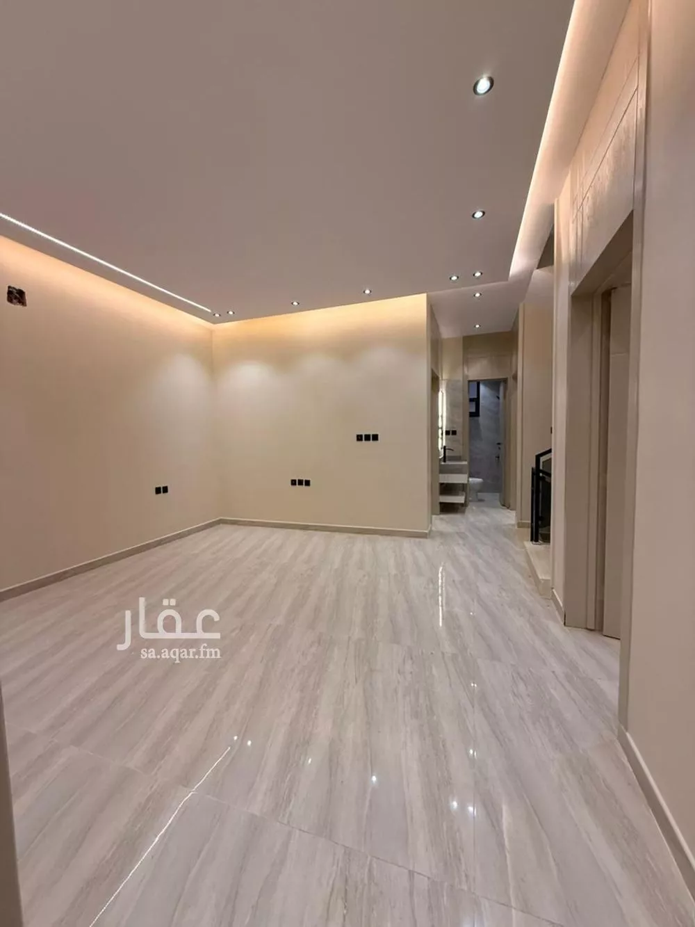 فيلا 5 غرف في العريجاء الغربية 15
