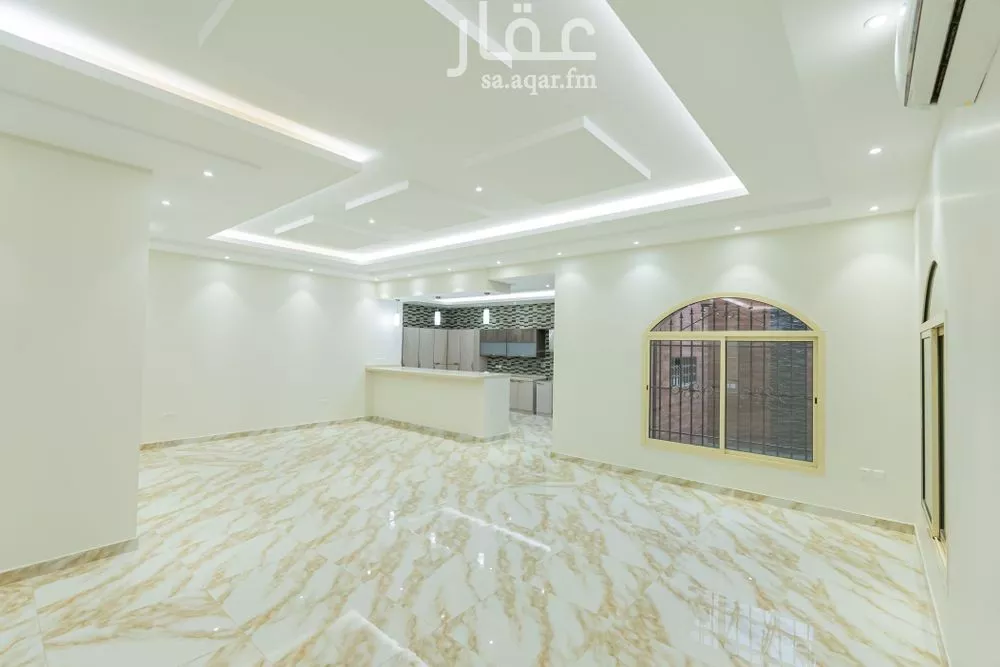 8 bedroom villa in Al Aridh 12