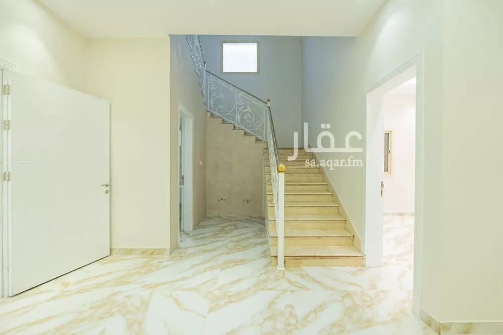 8 bedroom villa in Al Aridh 16