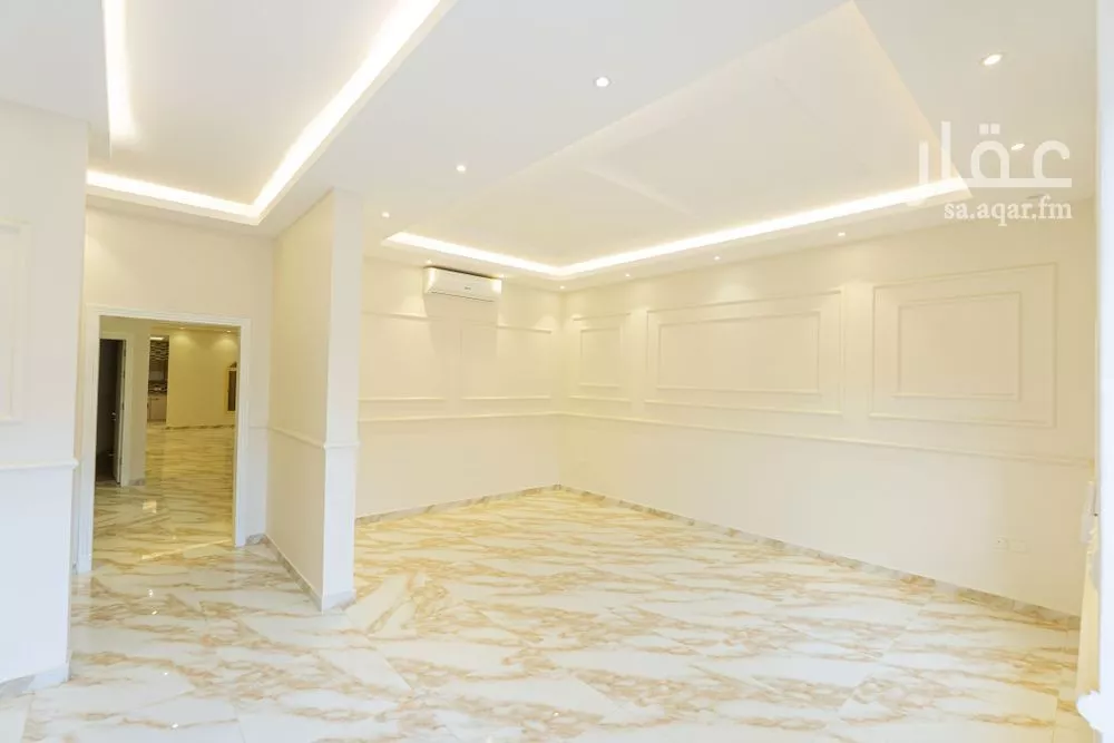 8 bedroom villa in Al Aridh 24