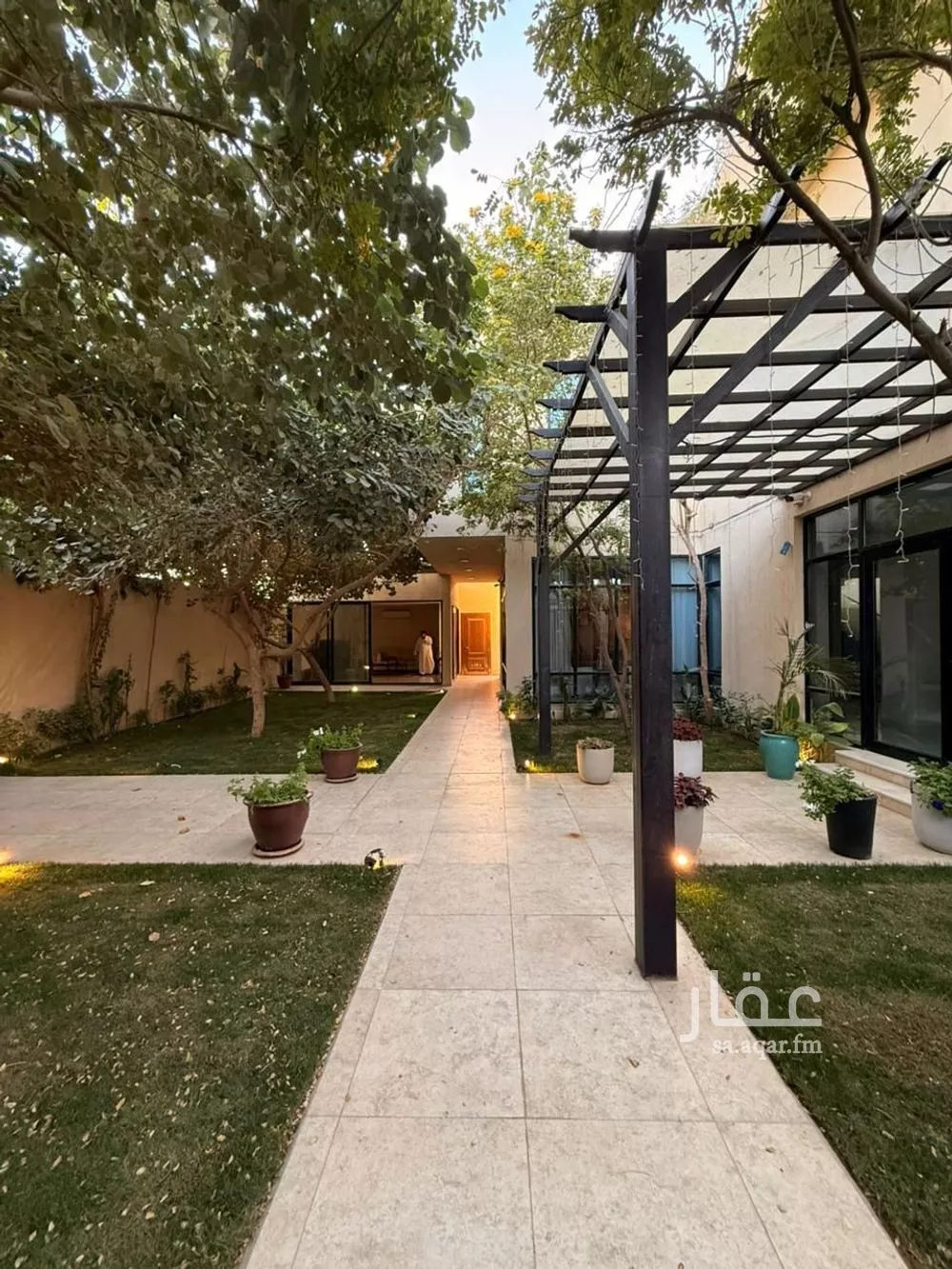 10 bedroom villa in Al Nuzhah 12