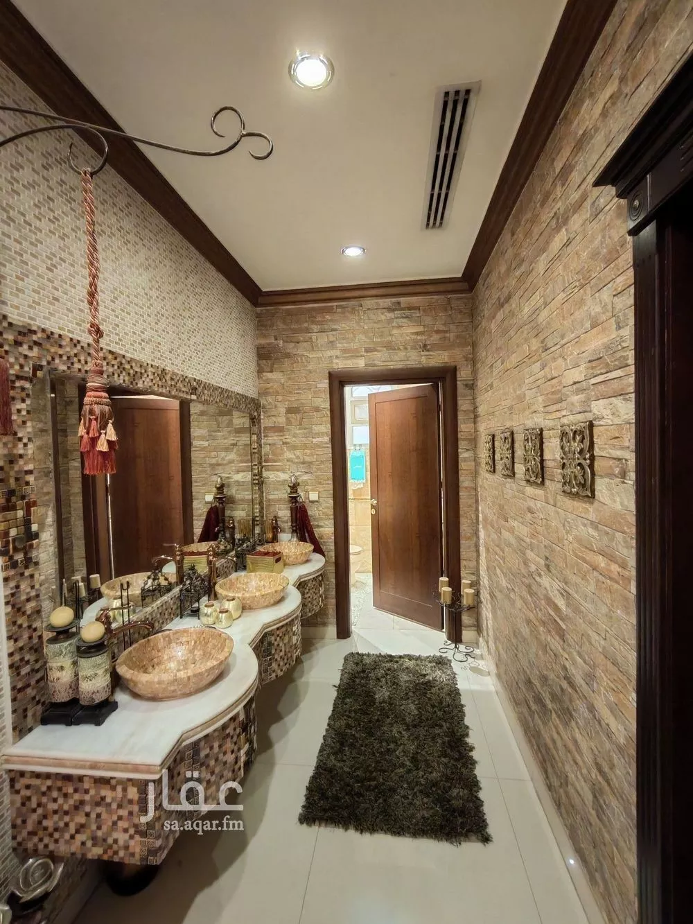 5 bedroom villa in Al Rabie 25