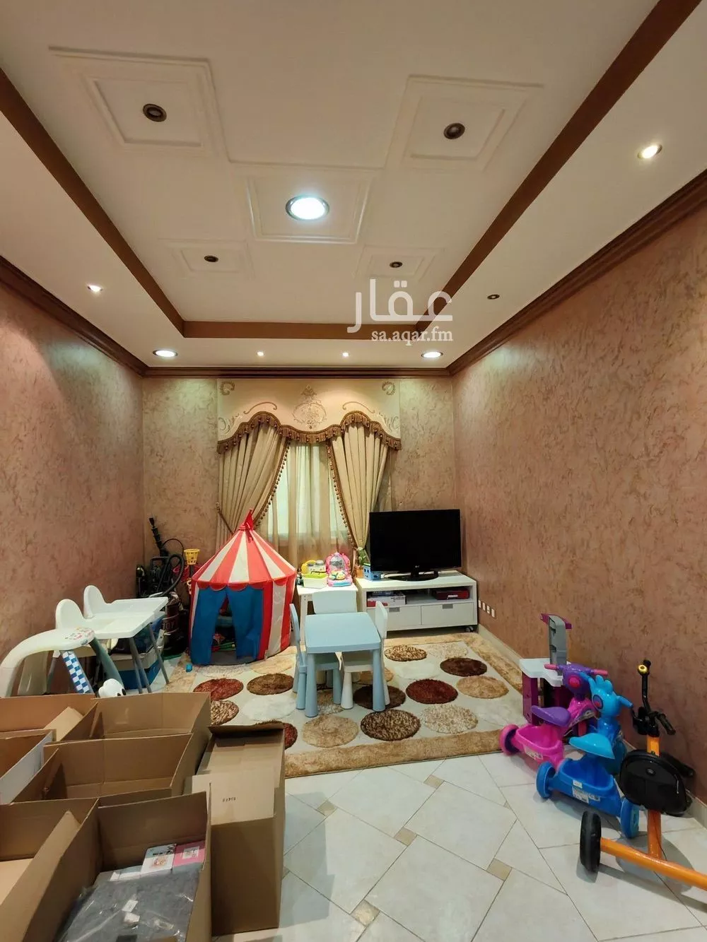 5 bedroom villa in Al Rabie 6