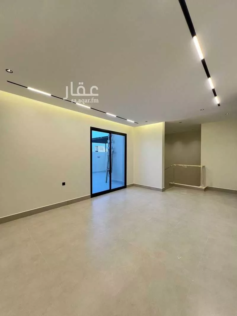 فيلا 4 غرف في العارض 3