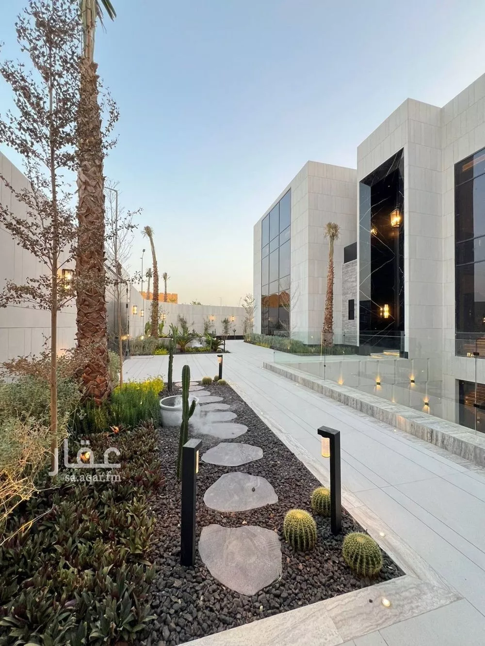 5 bedroom villa in Al Malqa 7