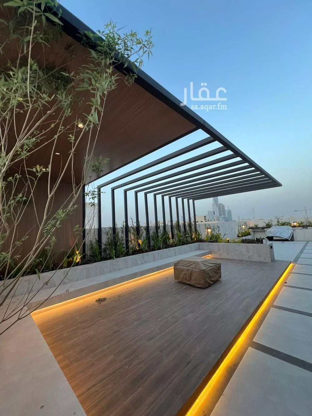 5 bedroom villa in Al Malqa 8