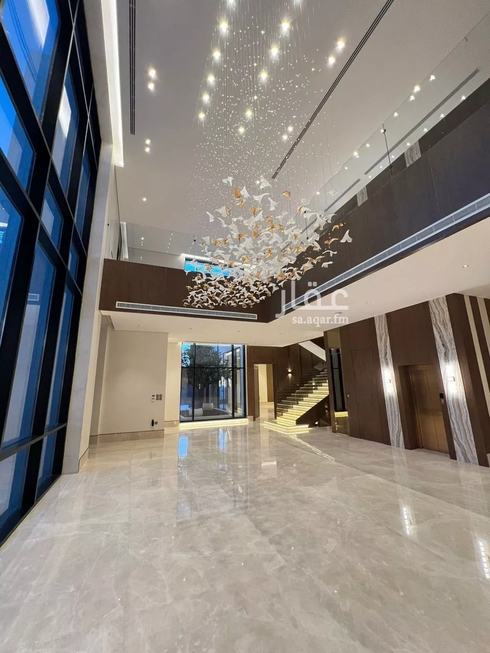 5 bedroom villa in Al Malqa 10