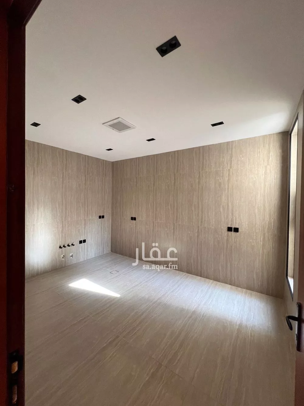 6 bedroom villa in Al Mahdiyyah 11