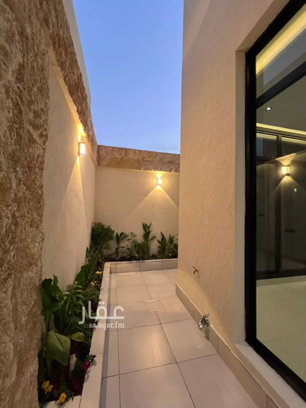 10 bedroom villa in Al Narjis 6