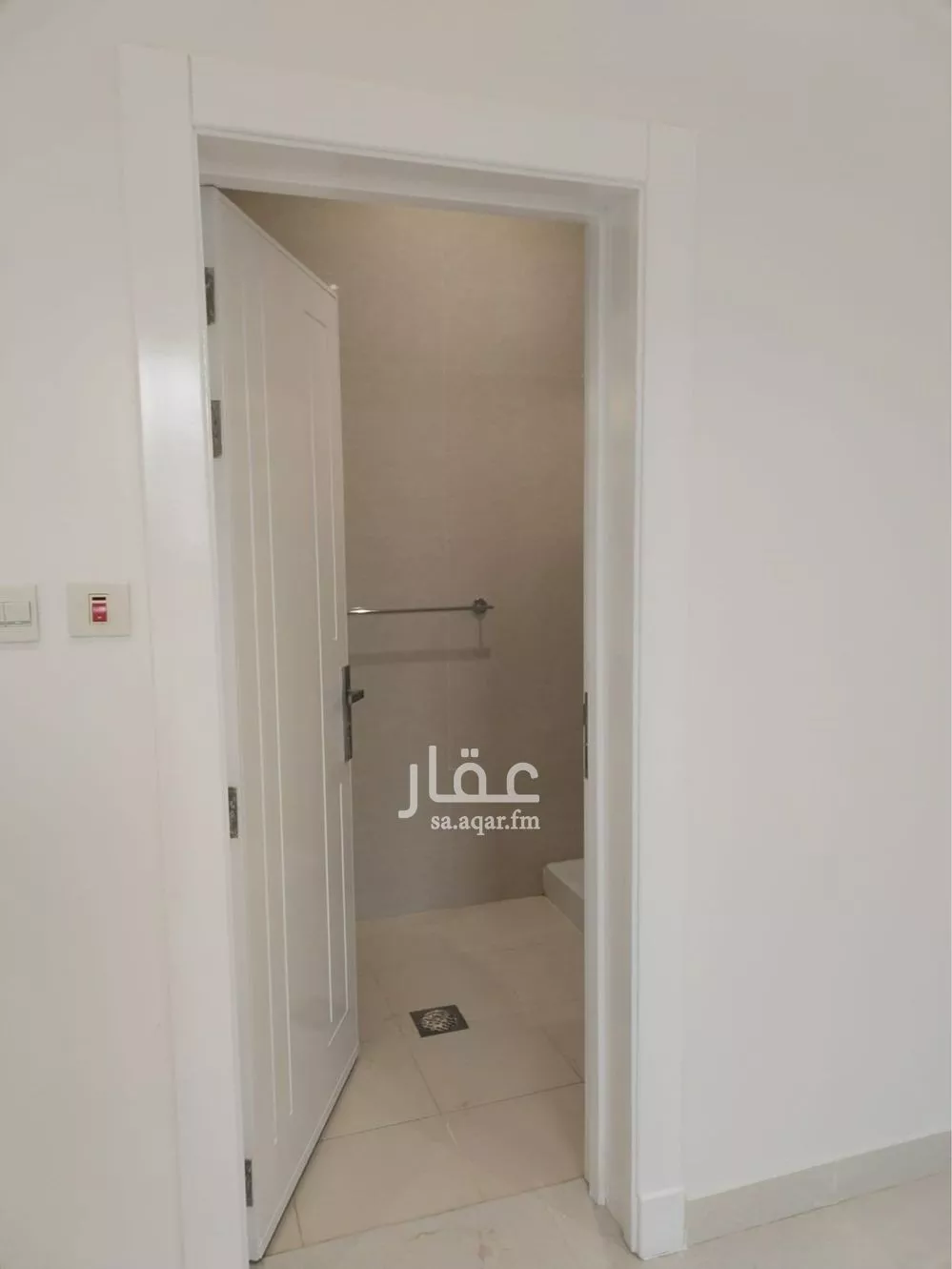 فيلا 5 غرف في العارض 21