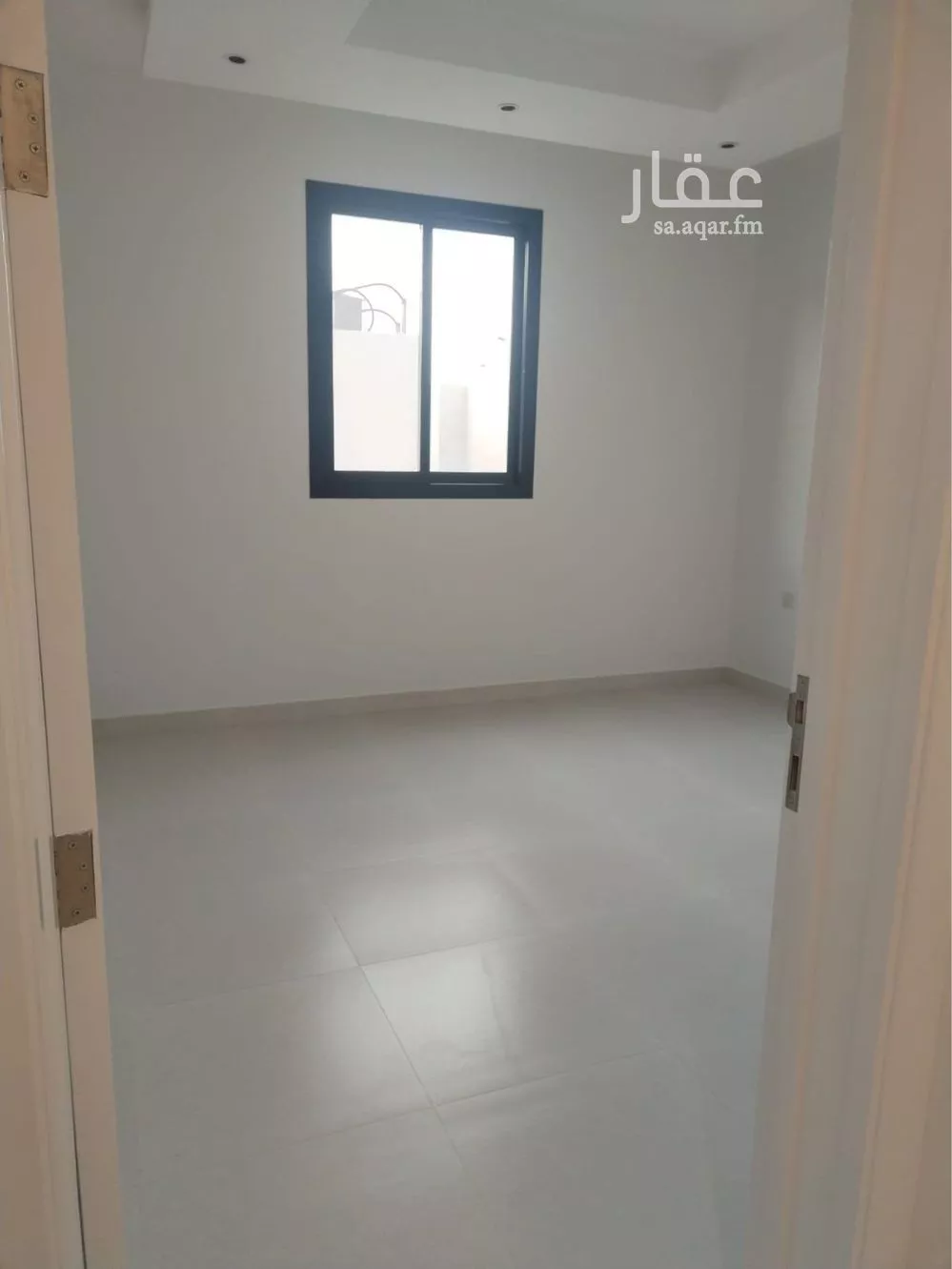 فيلا 5 غرف في العارض 7