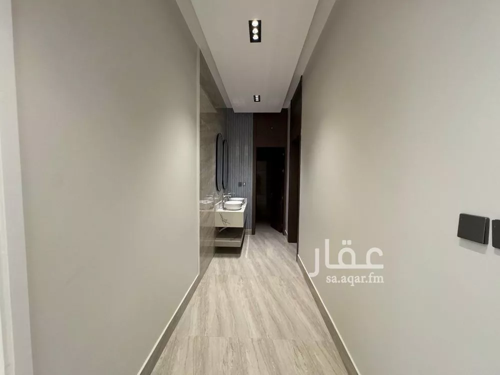 فيلا 5 غرف في الرمال 15