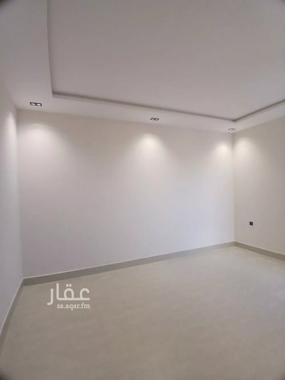 فيلا 5 غرف في العريجاء الغربية 20