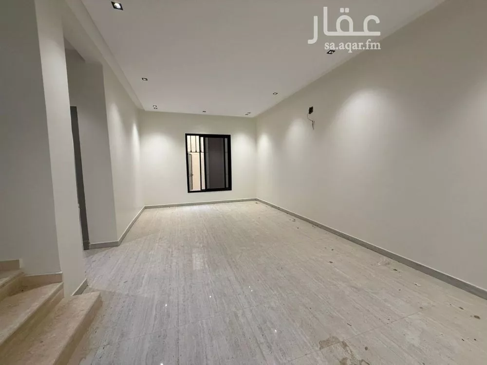 فيلا 5 غرف في طويق 7
