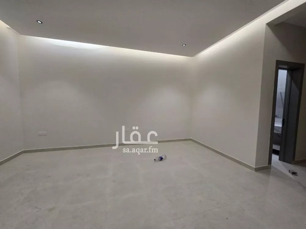 5 bedroom villa in Okaz 11