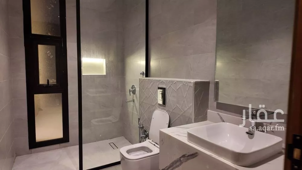 7 bedroom villa in Al Malaz 13