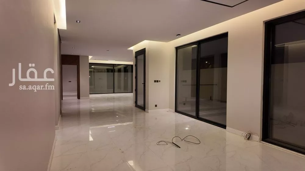 7 bedroom villa in Al Malaz 15