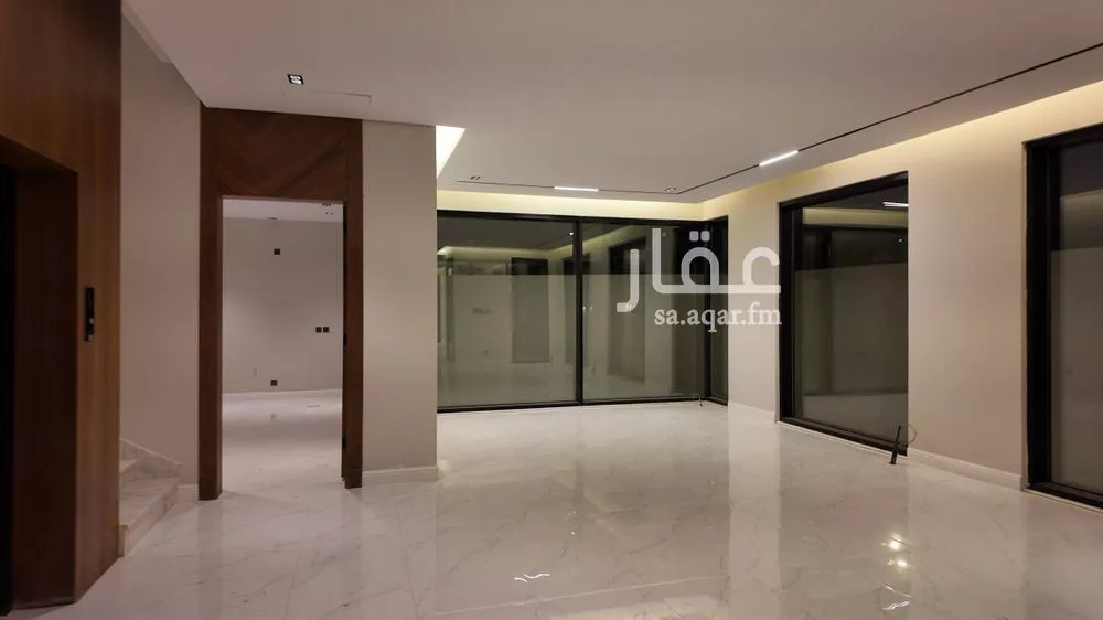 7 bedroom villa in Al Malaz 16