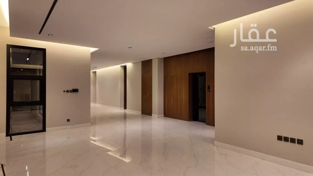 7 bedroom villa in Al Malaz 18