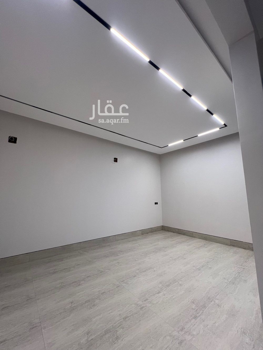 فيلا 6 غرف في الشرق 19