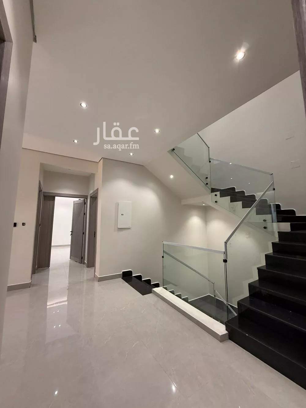 8 bedroom villa in Ash Sharq 19