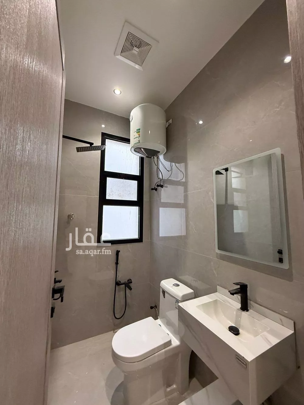 8 bedroom villa in Ash Sharq 7