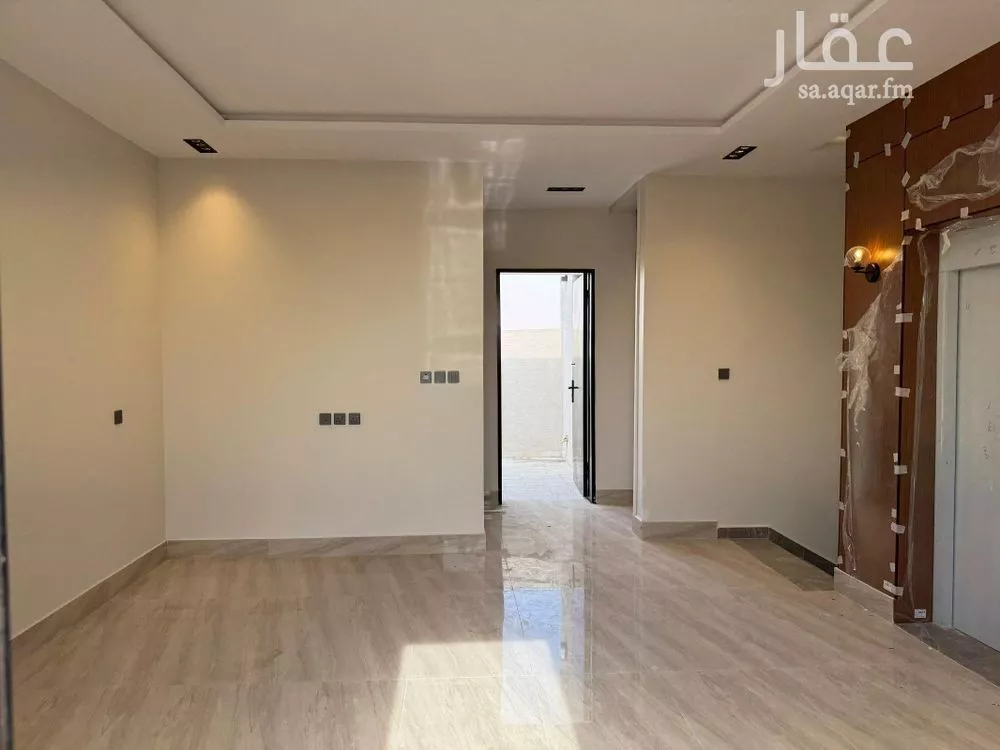 فيلا 5 غرف في الرمال 22