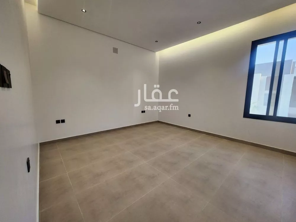 4 bedroom villa in Al Hazm 6