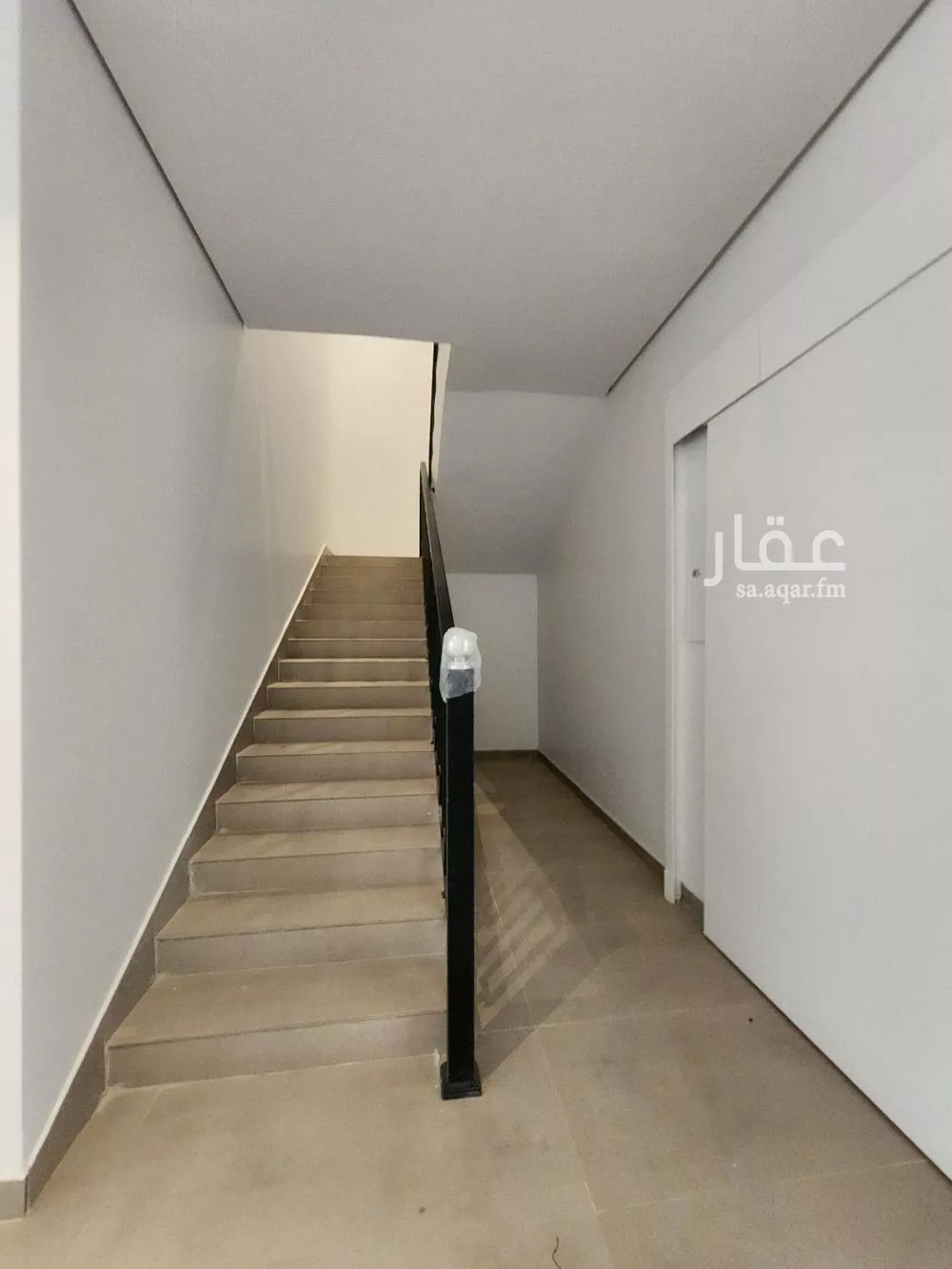 فيلا 4 غرف في الحزم 13