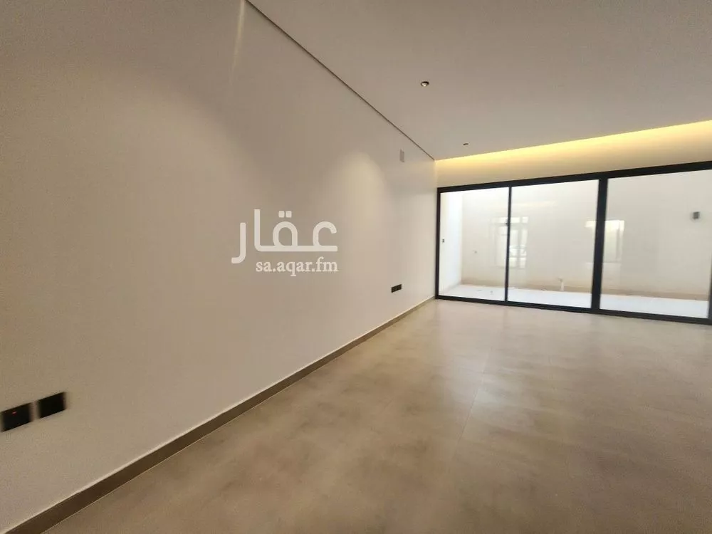 فيلا 4 غرف في الحزم 8