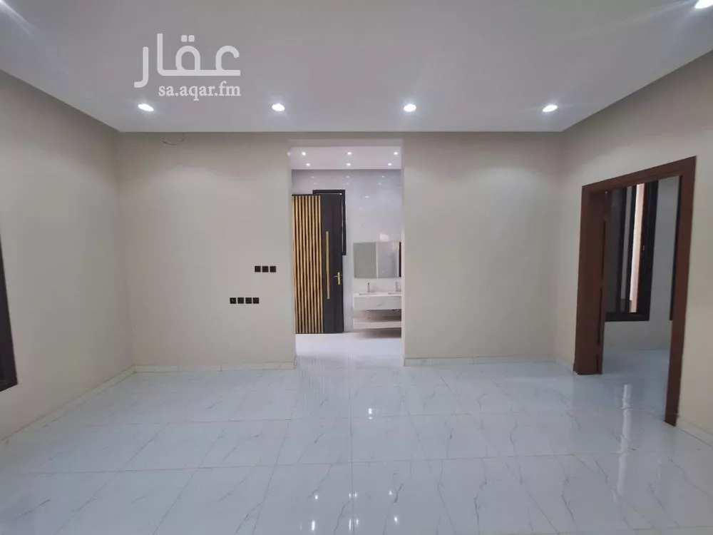 7 bedroom villa in Dhahrat Laban 12
