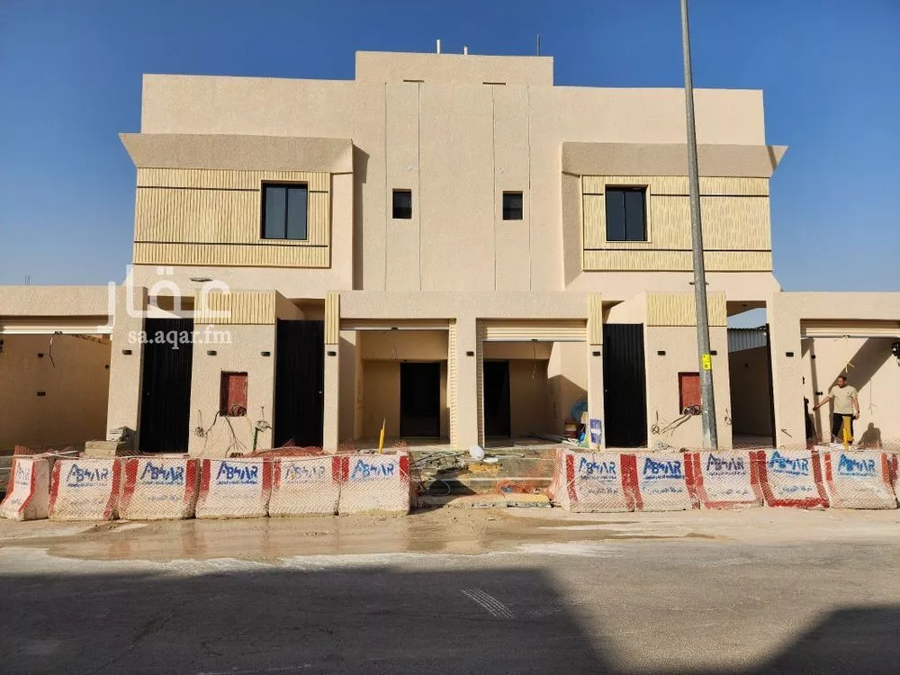 4 bedroom villa in Al Zahrah 3